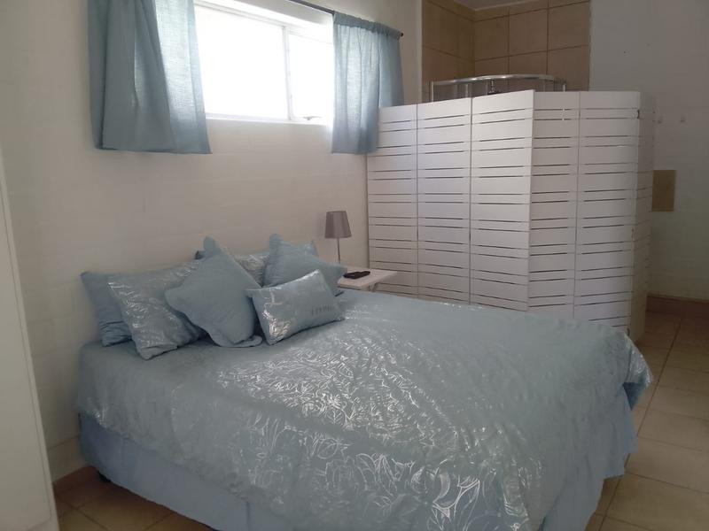 To Let 1 Bedroom Property for Rent in Hannasbaai Western Cape